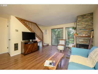 Photo #2: 20226764 Listing