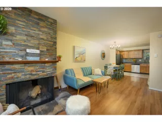 Photo #5: 20226764 Listing