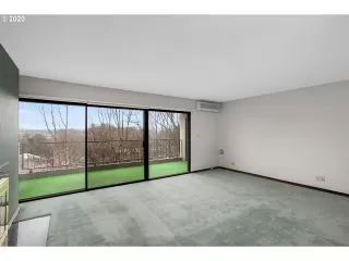 Photo #3: 20227677 Listing 