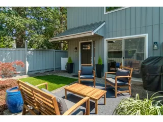 Photo #2: 20227898 Listing