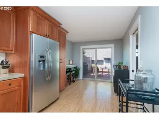 Photo #6: 20227898 Listing