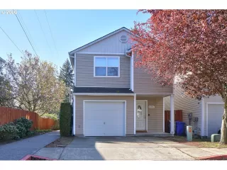 More Details about MLS # 20228640 : 11856 SE MARKET ST 9