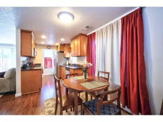 Photo #2: 20228640 Listing