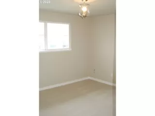 Photo #2: 20229657 Listing