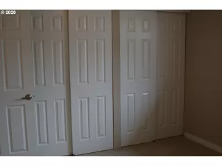 Photo #4: 20229657 Listing