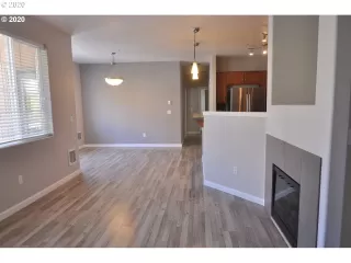 Photo #5: 20230142 Listing