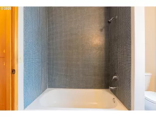 Photo #3: 20230262 Listing 