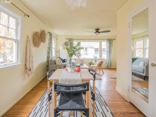 Photo #5: 20230984 Listing