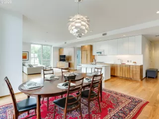 Photo #5: 20232342 Listing 