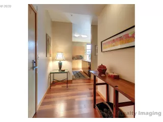 Photo #1: 20232473 Listing 