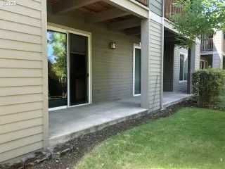 Photo #1: 20233488 Listing