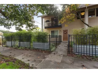Photo #4: 20233511 Listing 