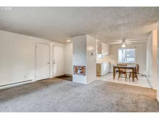 Photo #2: 20234220 Listing