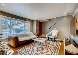 Photo #4: 20234809 Listing