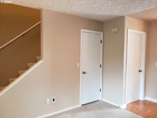 Photo #4: 20236410 Listing