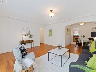 Photo #6: 20237181 Listing 