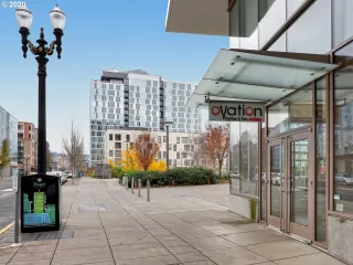 Photo #5: 20238533 Listing