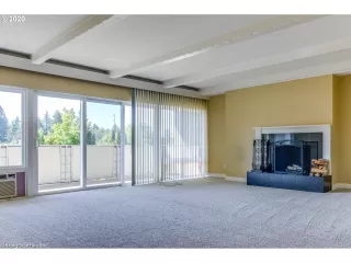 Photo #1: 20239489 Listing