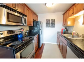 Photo #5: 20240599 Listing