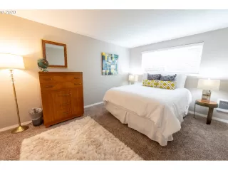 Photo #6: 20240599 Listing
