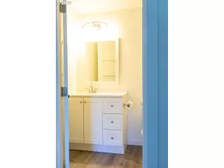 Photo #4: 20241858 Listing