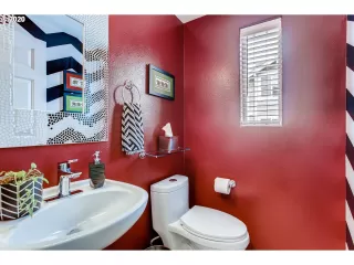 Photo #4: 20242842 Listing