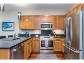 Photo #6: 20243021 Listing