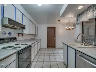 Photo #1: 20243464 Listing