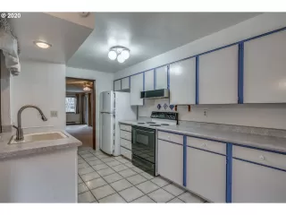 Photo #2: 20243464 Listing