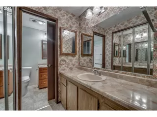 Photo #6: 20243464 Listing