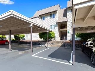 Photo #2: 20243909 Listing