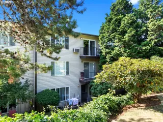 Photo #3: 20243909 Listing