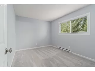 Photo #1: 20243956 Listing