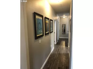 Photo #6: 20244109 Listing 