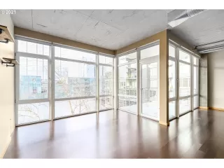 Photo #4: 20244306 Listing 