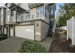 Photo #1: 20244327 Listing 