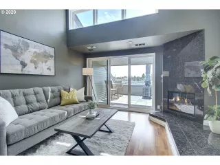 Photo #6: 20244604 Listing