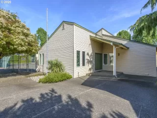 Photo #3: 20245485 Listing