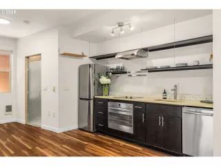 Photo #4: 202458287 Listing 