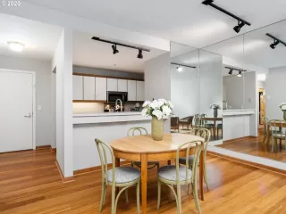 Photo #1: 20246269 Listing