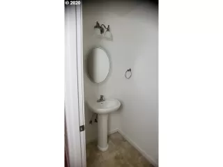 Photo #3: 20246563 Listing