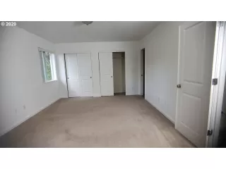 Photo #6: 20246563 Listing