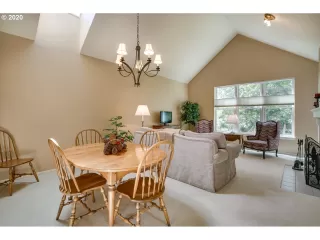 Photo #1: 20247321 Listing