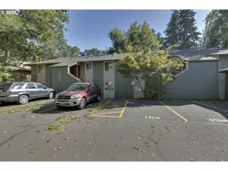 Photo #2: 20248416 Listing 