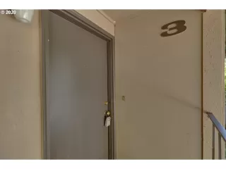 Photo #3: 20248416 Listing 