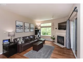 Photo #2: 20248515 Listing