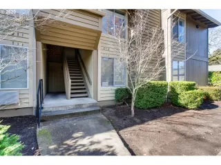 Photo #3: 20250765 Listing 