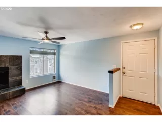 Photo #4: 20250765 Listing 