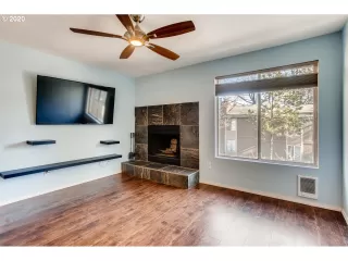 Photo #5: 20250765 Listing 
