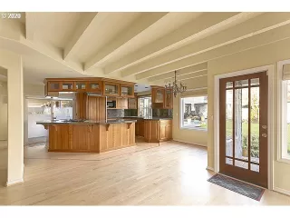 Photo #6: 20250877 Listing